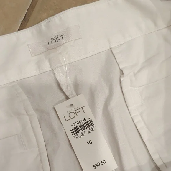 The Limited White Riviera Short Size 16 NWT - Picture 2 of 4